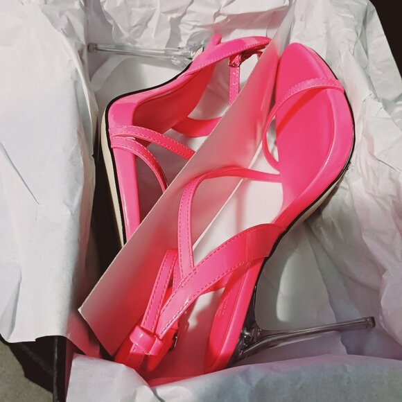 NEW‎ Aaj By Aminah Zayn Faux Patent Leather Evening Heels in Neno Pink Size 7.5 - Picture 9 of 10